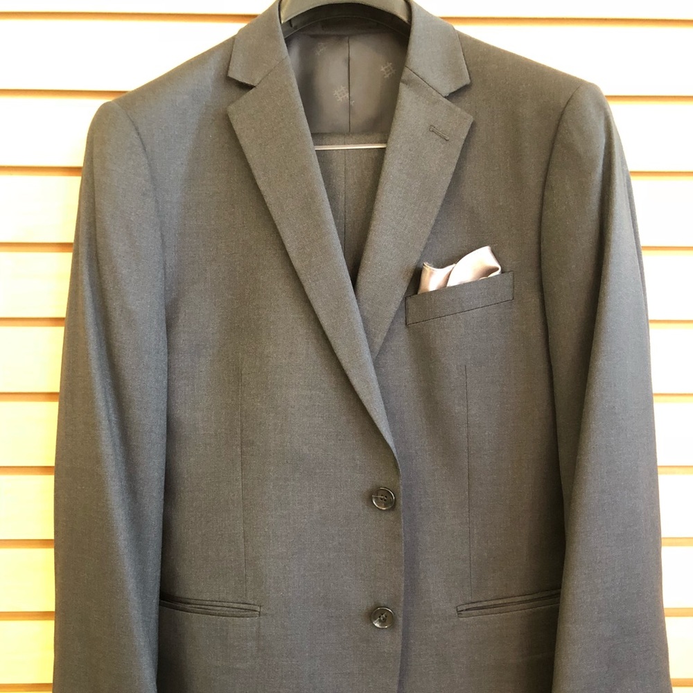 Carlo Lusso Charcoal Suit 42/36R